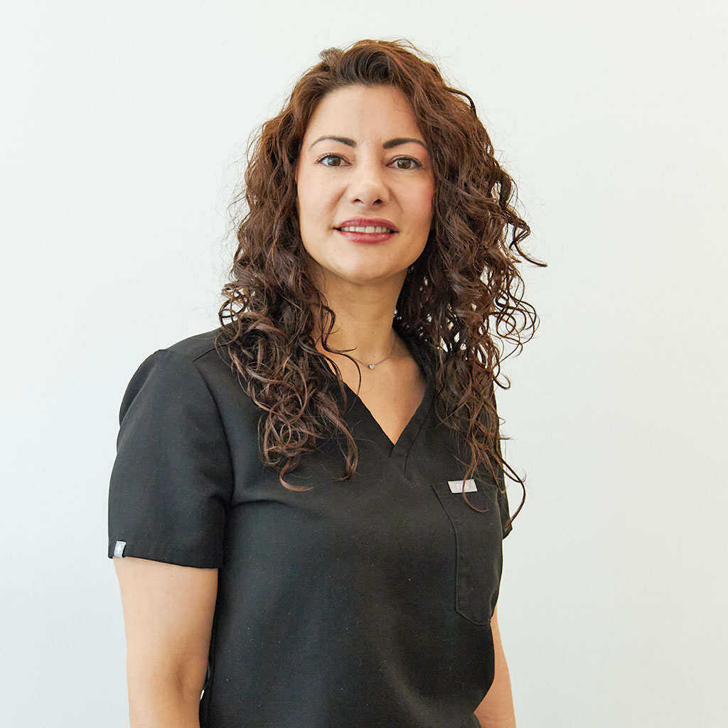 Dra. Adriana Rojas Dra. Adriana Rojas